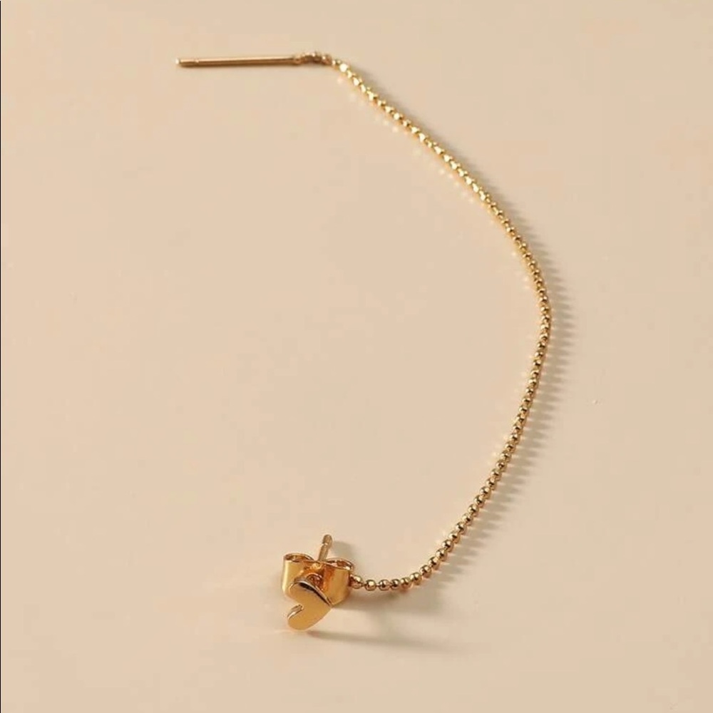 Elise • Heart Threader Earring (1 pc) - Picture 2 of 4